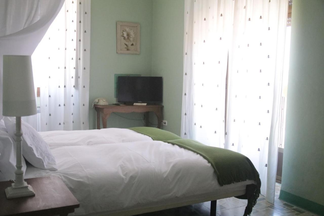 Hotel Villa Maria Fuentes de Béjar Exteriér fotografie